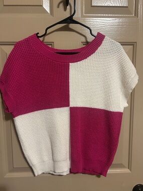 Francesca's Collections Pink & White Block Knit Short-Sleeve Sweater